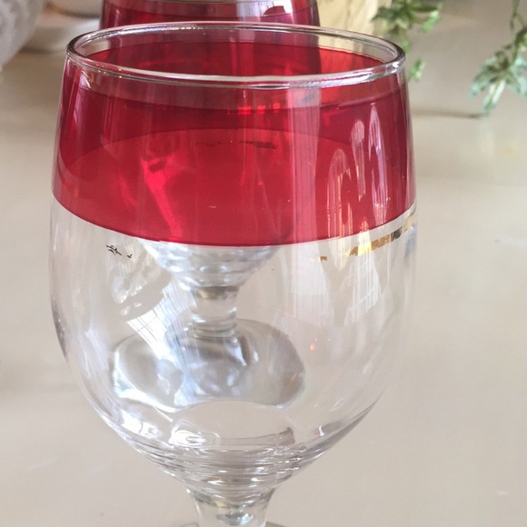 4 Red trimmed Goblets - Picture 2 of 4